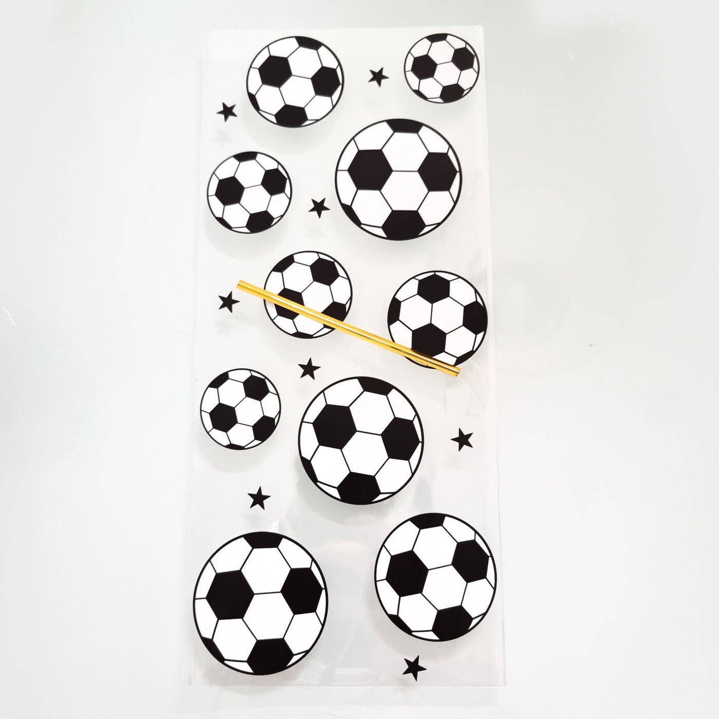 Football Party Favours, Party Bag Fillers, Goody Bags For Boys & Girls With Toys Candy And Gift Bag.